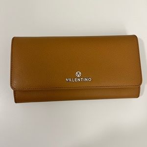 COPY - Mario Valentino wallet